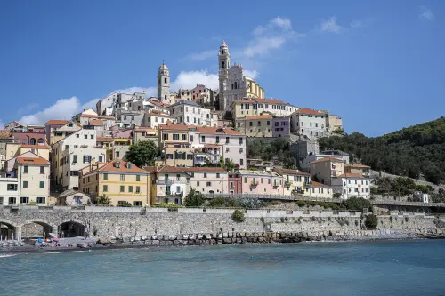 Cervo riqualifica via Steria: nuovo parcheggio e collegamento con il parco fluviale