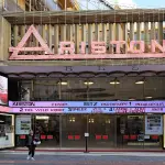 “Crêuza de mä” a Sanremo 2025: l’omaggio a De André conquista l’Ariston