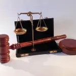 Genova, arresto su ordine di carcerazione: cosa significa “cumulo di condanne” e come scattano i controlli